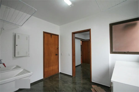 Apartamento à venda com 4 quartos, sendo 2 suítes, em Real Parque, São Paulo, SP