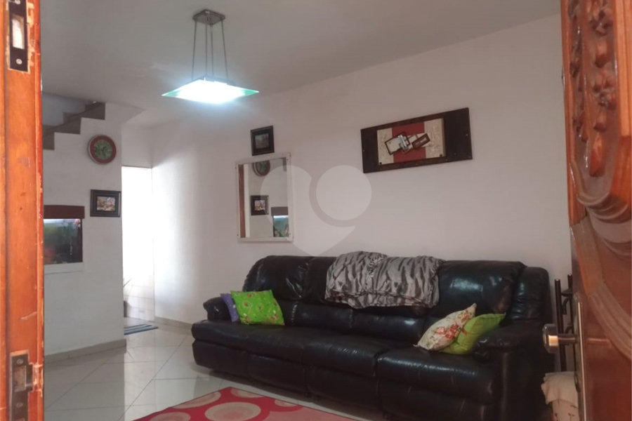 Sobrado à venda com 3 quartos, sendo 1 suíte, em Tremembé, São Paulo, SP