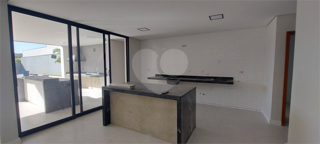 Casa à venda com 3 suítes no condomínio Fazenda Jequitibá, Sorocaba - SP