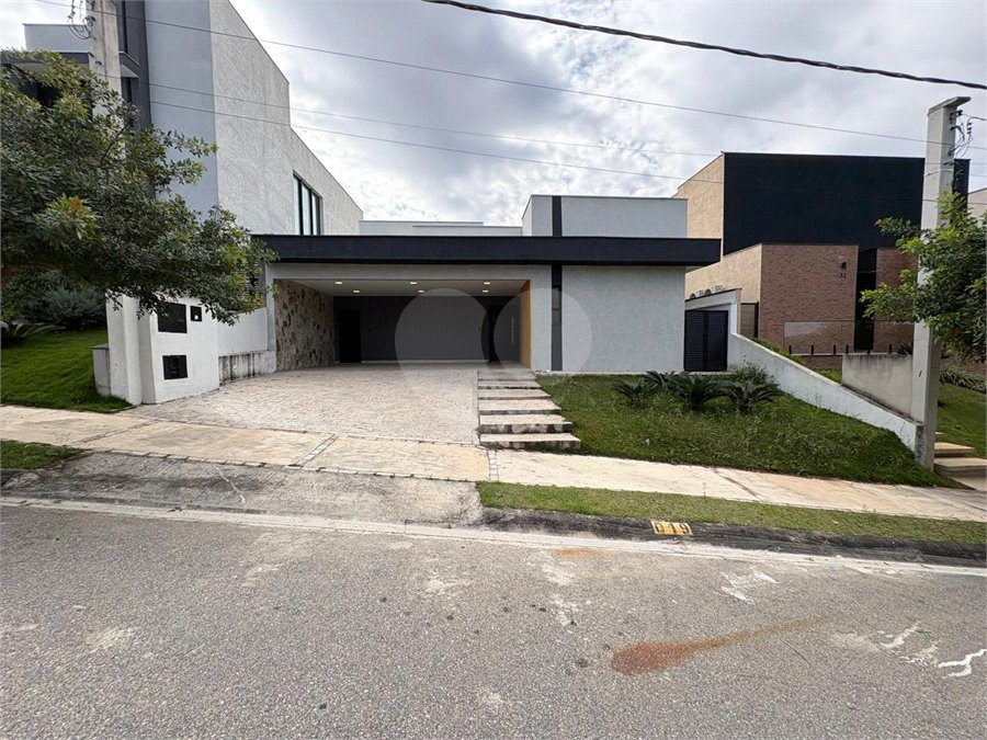 Casa à venda com 3 quartos, sendo 1 suíte,  no condomínio Cyrela Landscape Esplanada, Votorantim - SP