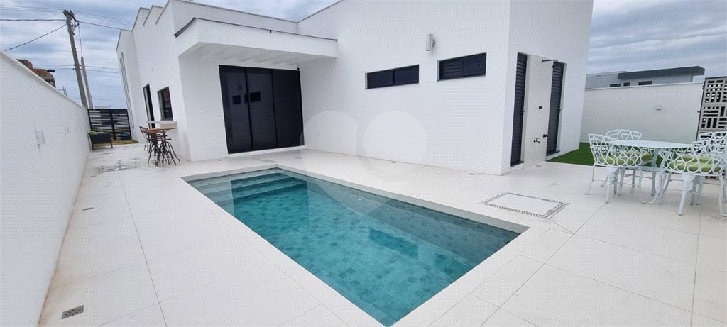 Casa à venda com 3 suítes em Ogiva, Cabo Frio, RJ