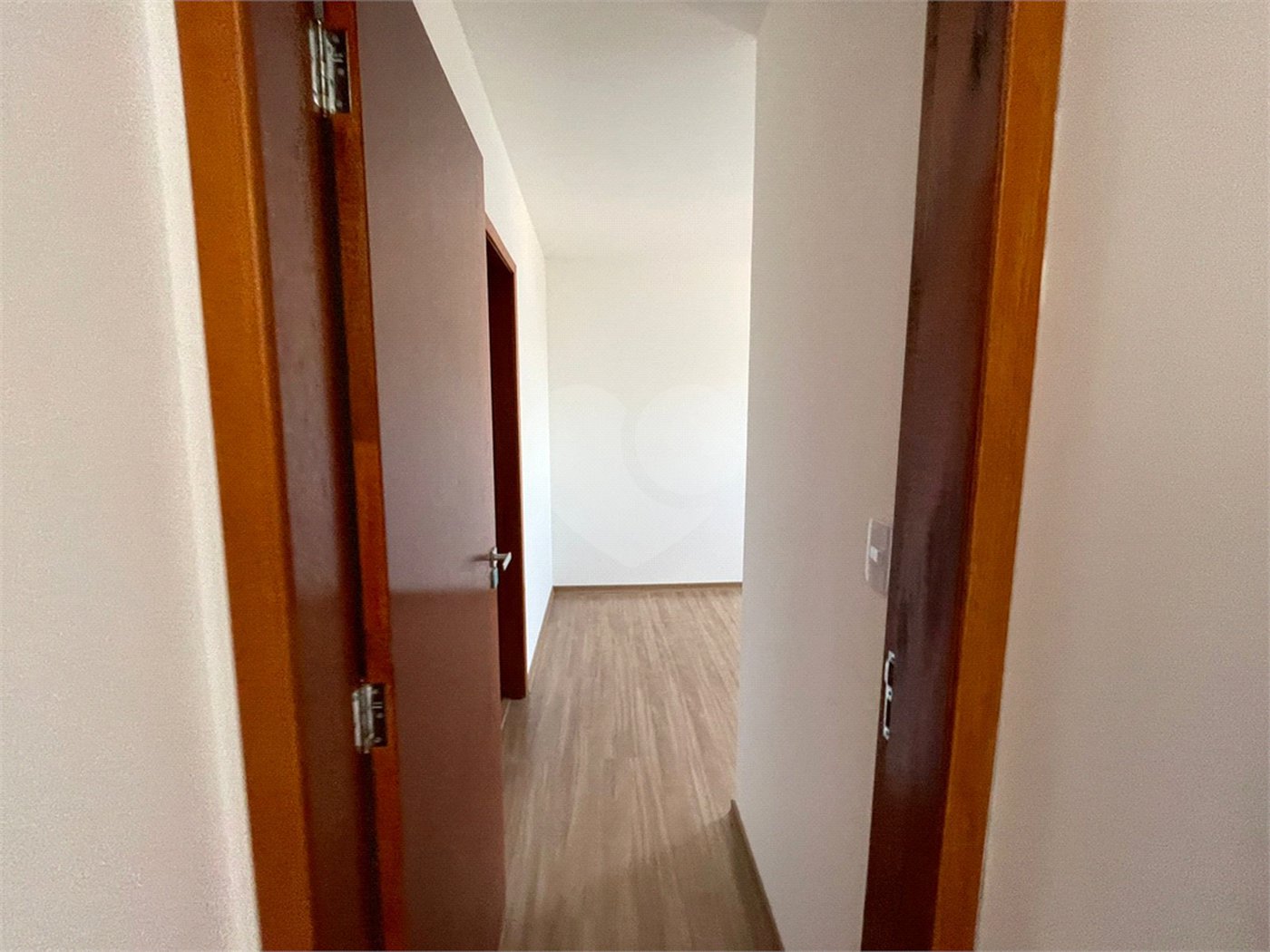 Apartamento à venda com 2 quartos, sendo 1 suíte,  em Parada Inglesa, São Paulo, SP