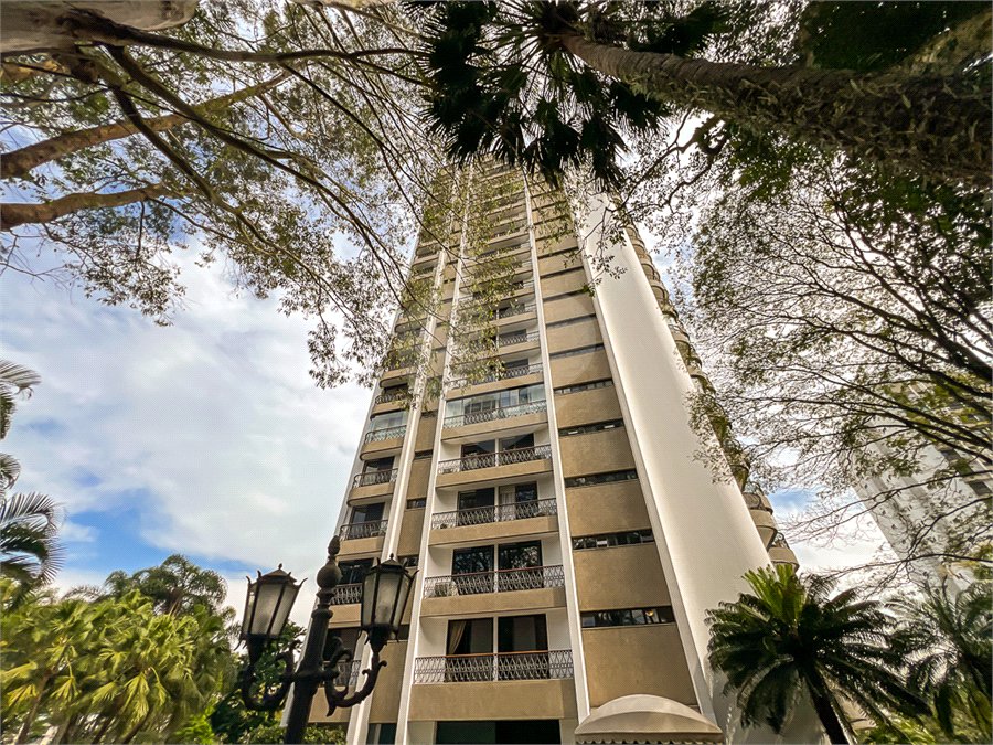 Apartamento à venda ou para alugar com 4 suítes em Alto da Boa Vista, São Paulo, SP