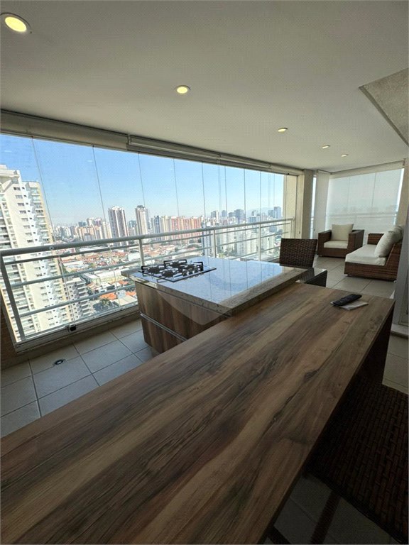 Apartamento para alugar com 4 quartos, sendo 3 suítes,  em Vila Gomes Cardim, São Paulo, SP