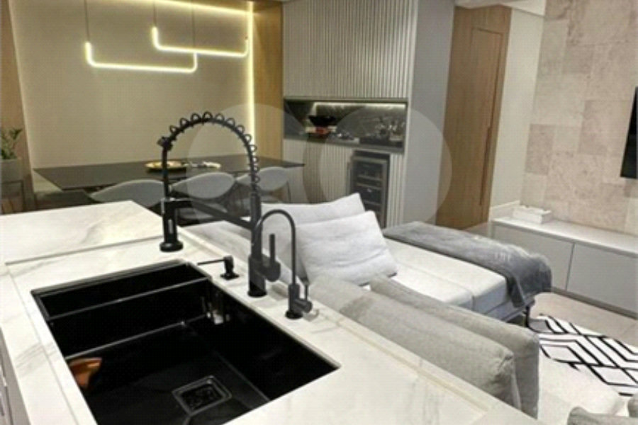 Apartamento à venda com 3 suítes no Centro, Santo André, SP