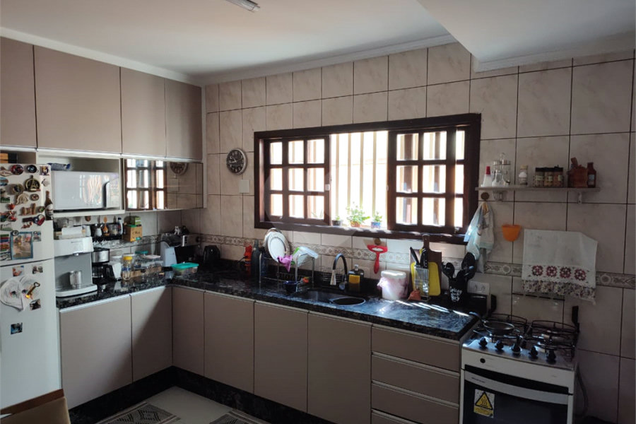 Sobrado à venda com 3 quartos, sendo 1 suíte, em Tremembé, São Paulo, SP