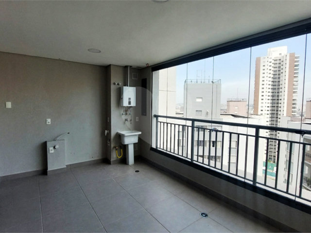 Apartamento à venda ou para alugar com 2 quartos, sendo 1 suíte,  em Vila Sofia, São Paulo, SP