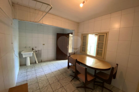 Sobrado à venda com 4 quartos, sendo 1 suíte, em Campo Grande, São Paulo, SP