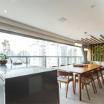 Apartamento à venda com 4 quartos, sendo 3 suítes,  em Jardim das Acácias, São Paulo, SP