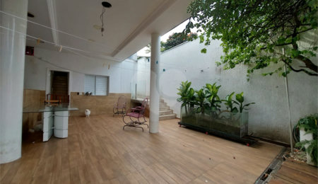 Casa à venda com 4 suítes em Lapa, São Paulo, SP