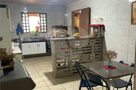 Casa à venda com 2 quartos em Jardim Cangalha, Três Lagoas, MS
