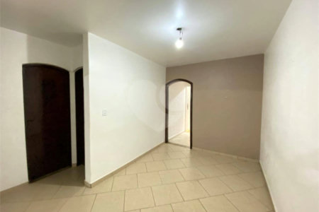 Casa à venda com 4 quartos, sendo 2 suítes, em Parque Santana, Mogi das Cruzes, SP