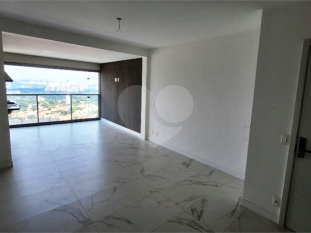 Apartamento à venda com 3 suítes em Vila Madalena, São Paulo, SP