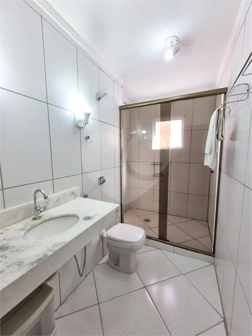 Sobrado à venda com 3 quartos, sendo 1 suíte,  em Jardim Ester Yolanda, São Paulo, SP