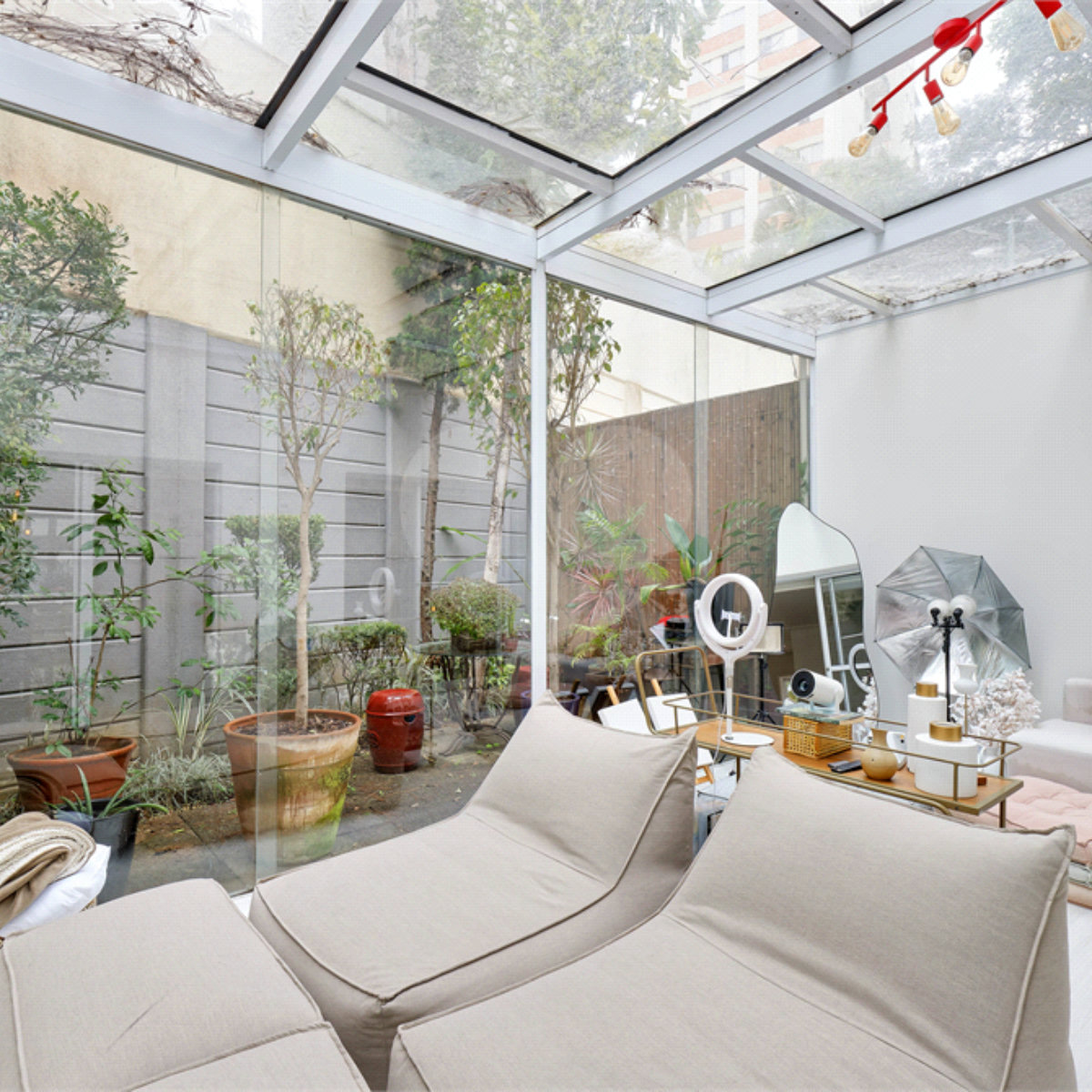 Casa à venda com 3 quartos, sendo 1 suíte, no condomínio Magnólia Gardens, São Paulo - SP