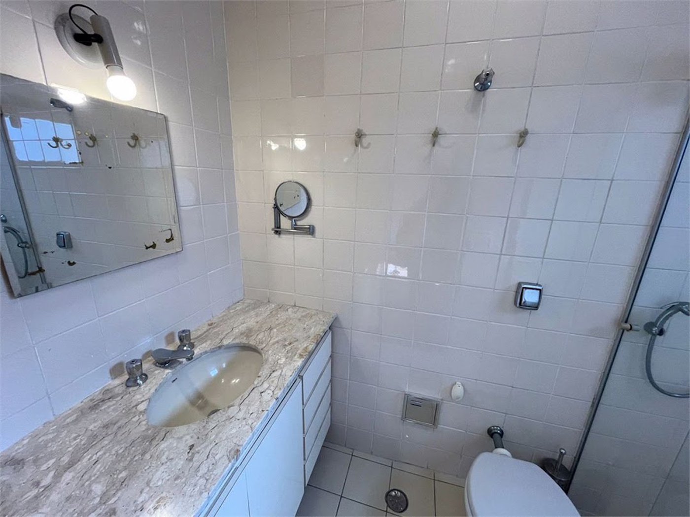 Apartamento com 4 dormitórios à venda, 259 m² por R$ 900.000,00 - Jardim Três Marias - Guarujá/SP