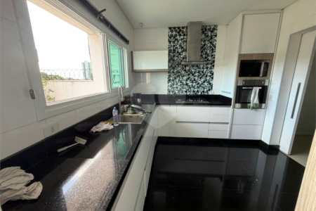 Casa à venda com 3 suítes em Vila Augusta, Guarulhos, SP