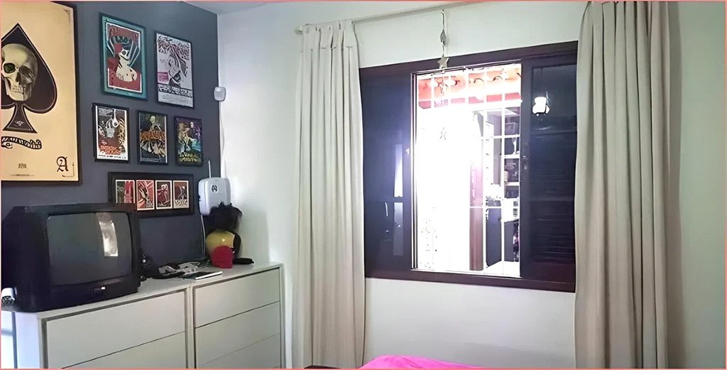 Casa à venda com 4 quartos, sendo 1 suíte, em Jardim Monte Kemel, São Paulo, SP