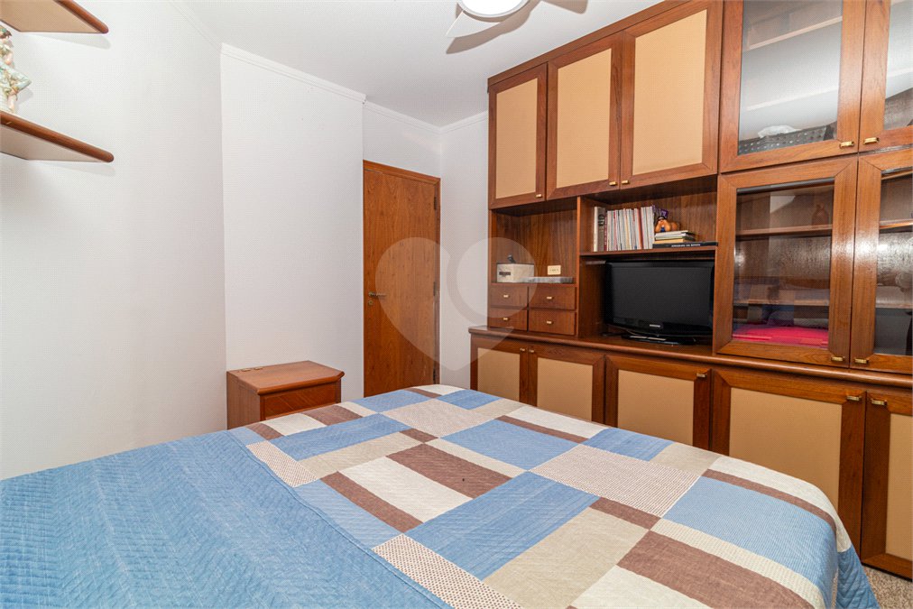 Apartamento à venda com 4 quartos, sendo 2 suítes, em Campo Belo, São Paulo, SP