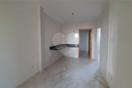 Casa à venda com 2 quartos no condomínio Residencial Luta, São Paulo - SP