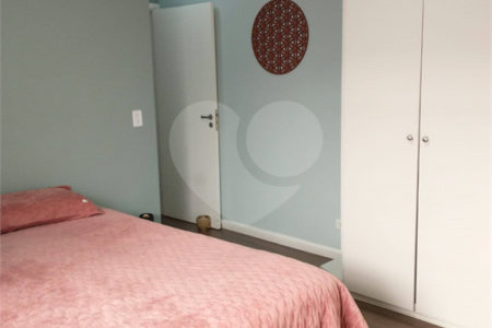 Sobrado à venda com 3 quartos, sendo 1 suíte, em Vila Ipojuca, São Paulo, SP