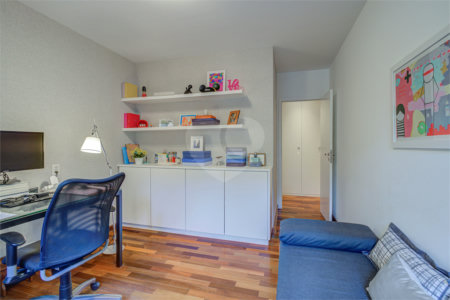 Apartamento à venda com 4 quartos, sendo 1 suíte, em Alto da Boa Vista, São Paulo, SP