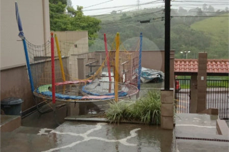 Casa à venda com 2 quartos, sendo 1 suíte, em Vista Alegre, Vinhedo, SP