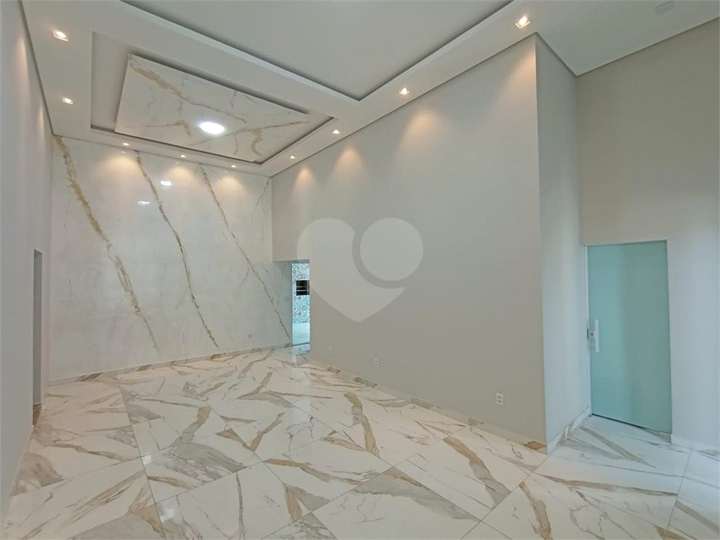Casa à venda com 3 quartos, sendo 1 suíte,  em Vila Nova Aparecida, Mogi das Cruzes, SP
