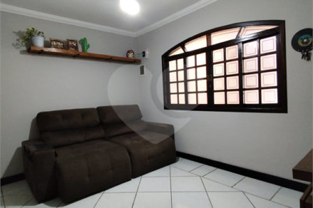 Casa à venda com 2 quartos em Residencial Colinas, Mogi das Cruzes, SP