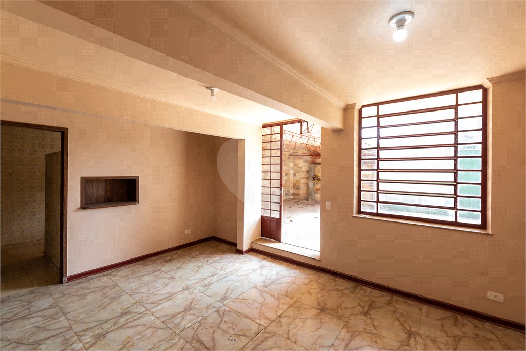 Casa à venda com 4 quartos, sendo 2 suítes, em Perdizes, São Paulo, SP