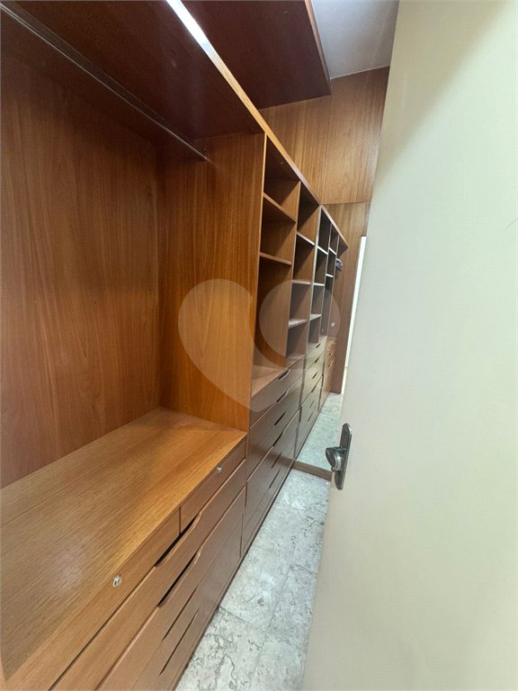 Sobrado à venda ou para alugar com 5 quartos, sendo 3 suítes, em Tucuruvi, São Paulo, SP
