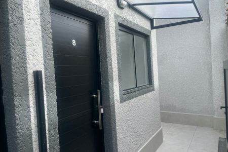 Casa de Vila à venda com 2 quartos, sendo 1 suíte, Pé na areia!!!