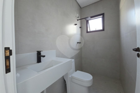Casa à venda com 3 suítes no condomínio Helena Maria, Sorocaba - SP