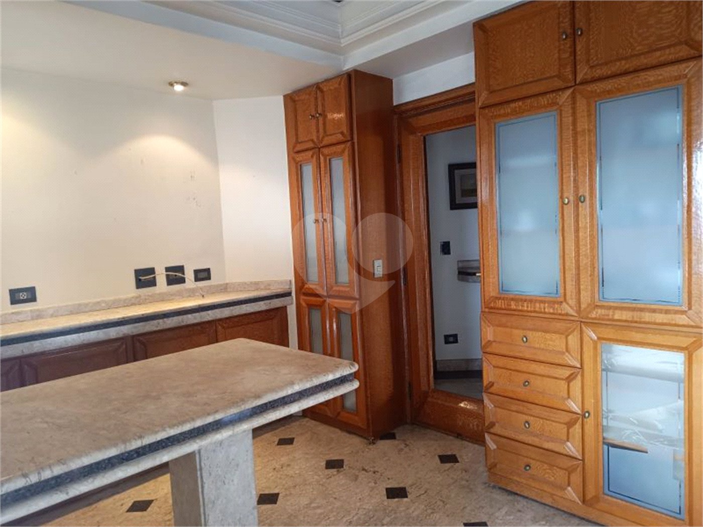 Apartamento à venda com 3 suítes em Vila Suzana, São Paulo, SP