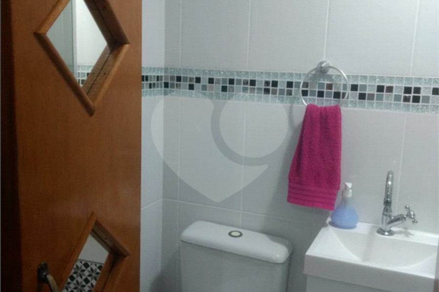 Sobrado à venda com 4 quartos, sendo 1 suíte,  em Vila Guilherme, São Paulo, SP