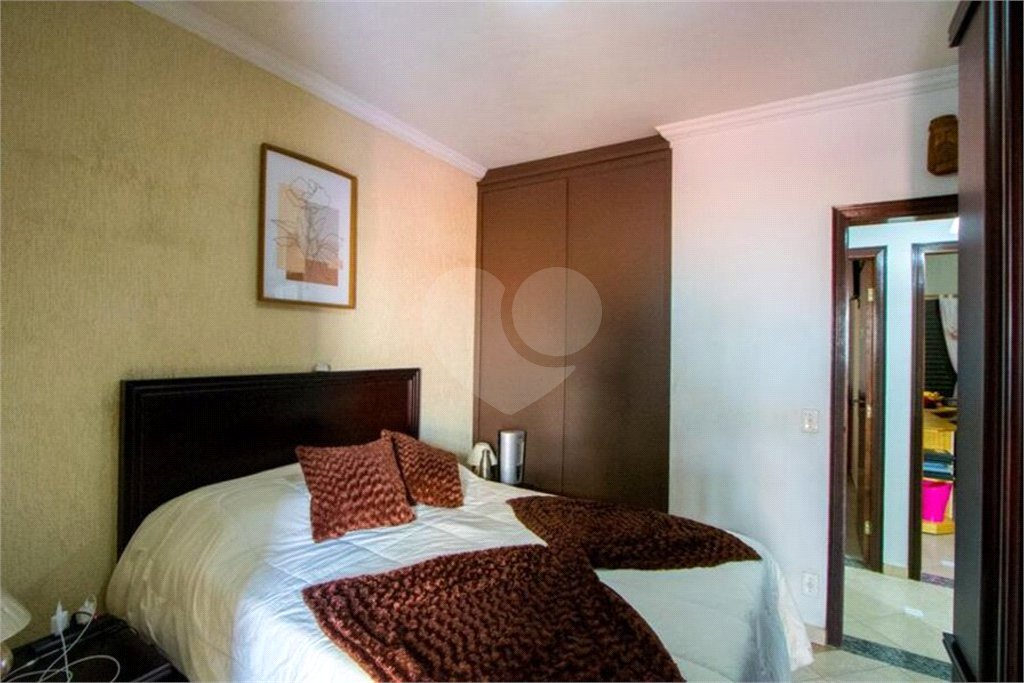 Apartamento à venda com 3 quartos, sendo 1 suíte, em Vila Assunção, Santo André, SP