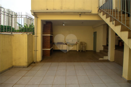 Casa à venda com 3 quartos, sendo 1 suíte, em Chácara Inglesa, São Paulo, SP