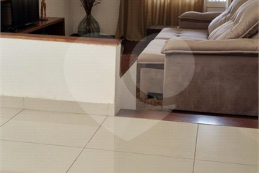 Casa à venda com 4 quartos, sendo 1 suíte, em Mandaqui, São Paulo, SP