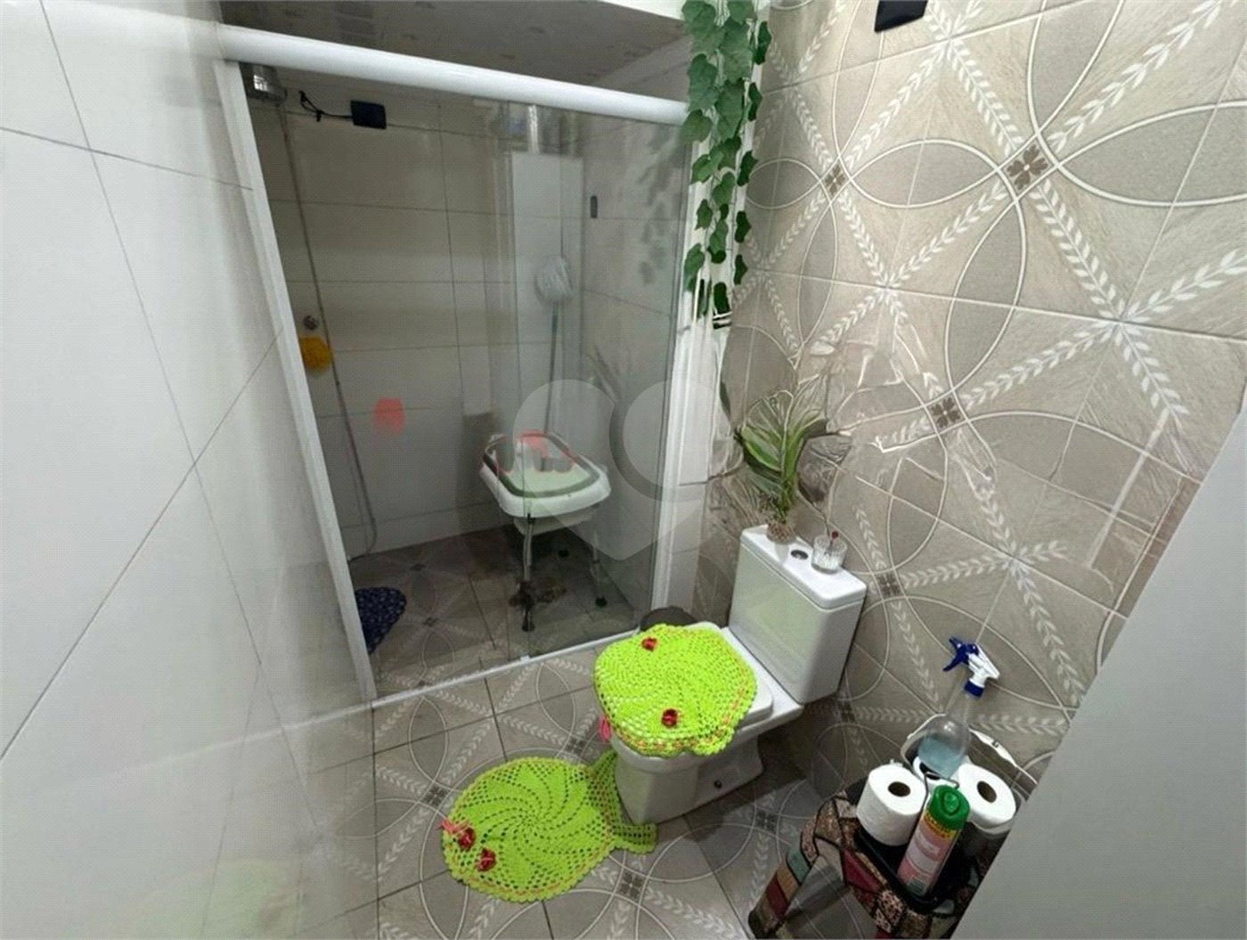 Sobrado à venda com 4 quartos, sendo 1 suíte, em Vila Gustavo, São Paulo, SP