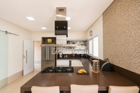 Casa à venda com 3 suítes em Jardim Novo Aeroporto, Três Lagoas, MS