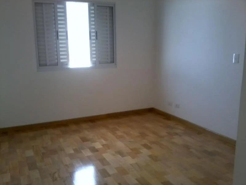 Sobrado à venda com 3 suítes em Vila Inah, São Paulo, SP