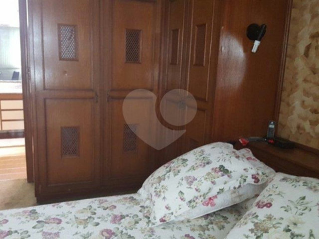 Sobrado à venda com 4 quartos, sendo 1 suíte,  em Tremembé, São Paulo, SP