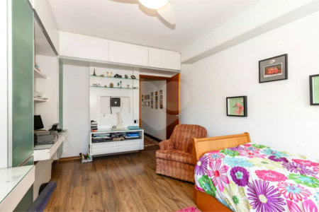 Casa de Vila à venda com 3 quartos, sendo 1 suíte, em Campo Belo, São Paulo, SP