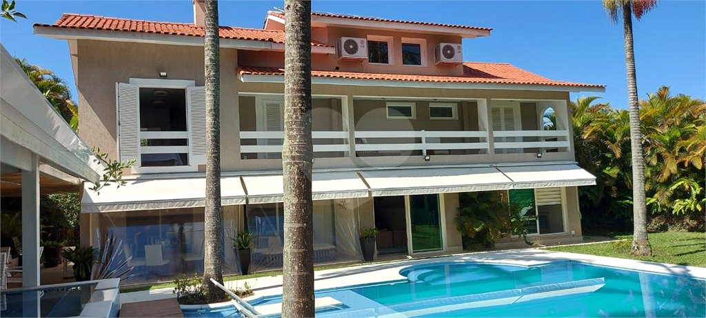 Casa à venda com 4 suítes em Alphaville, Santana de Parnaíba, SP