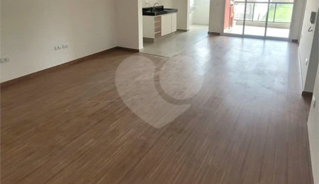 Apartamento à venda com 3 quartos, sendo 1 suíte,  em Jardim Elvira Dias, Poços de Caldas, MG