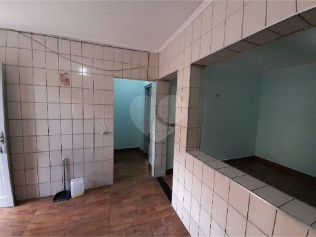 Sobrado à venda com 6 quartos em Jardim Quarto Centenário, Mauá, SP