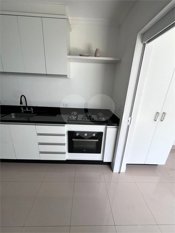 Sobrado à venda com 3 quartos em Parada Inglesa, São Paulo, SP