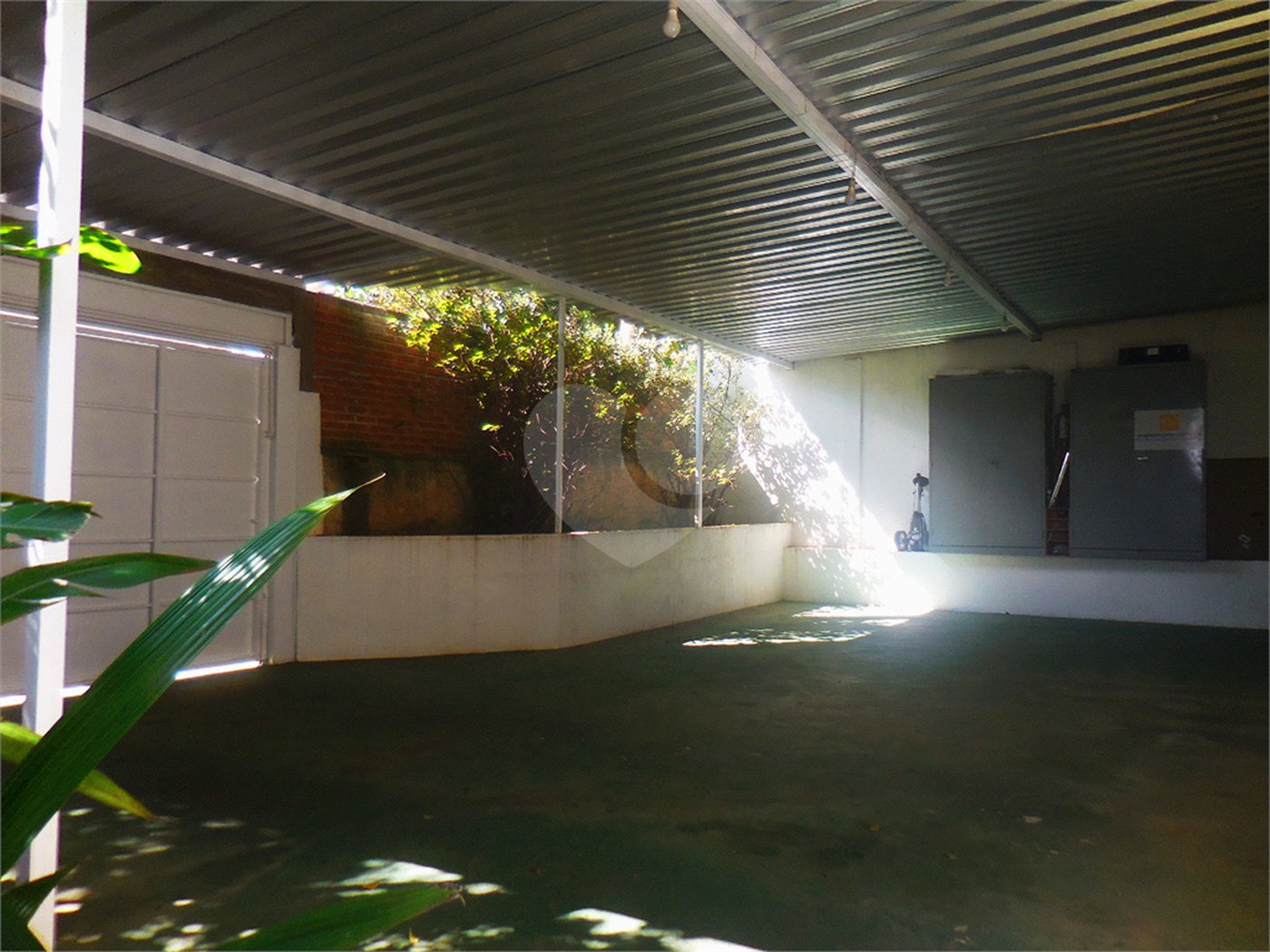 Casa à venda com 4 quartos, sendo 1 suíte,  em Interlagos, São Paulo, SP
