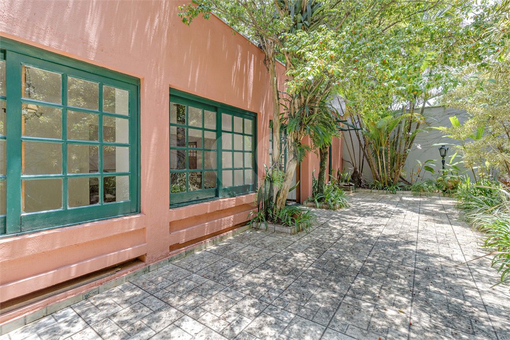 Casa à venda com 3 quartos, sendo 1 suíte,  em Granja Julieta, São Paulo, SP