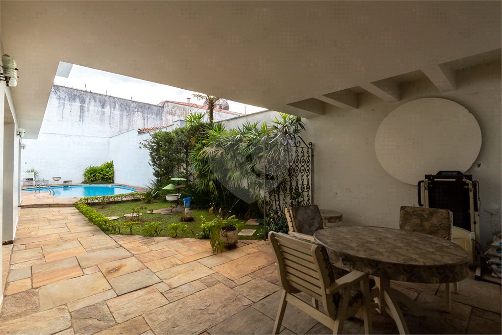 Sobrado à venda com 4 quartos, sendo 2 suítes, em Brooklin Velho, São Paulo, SP